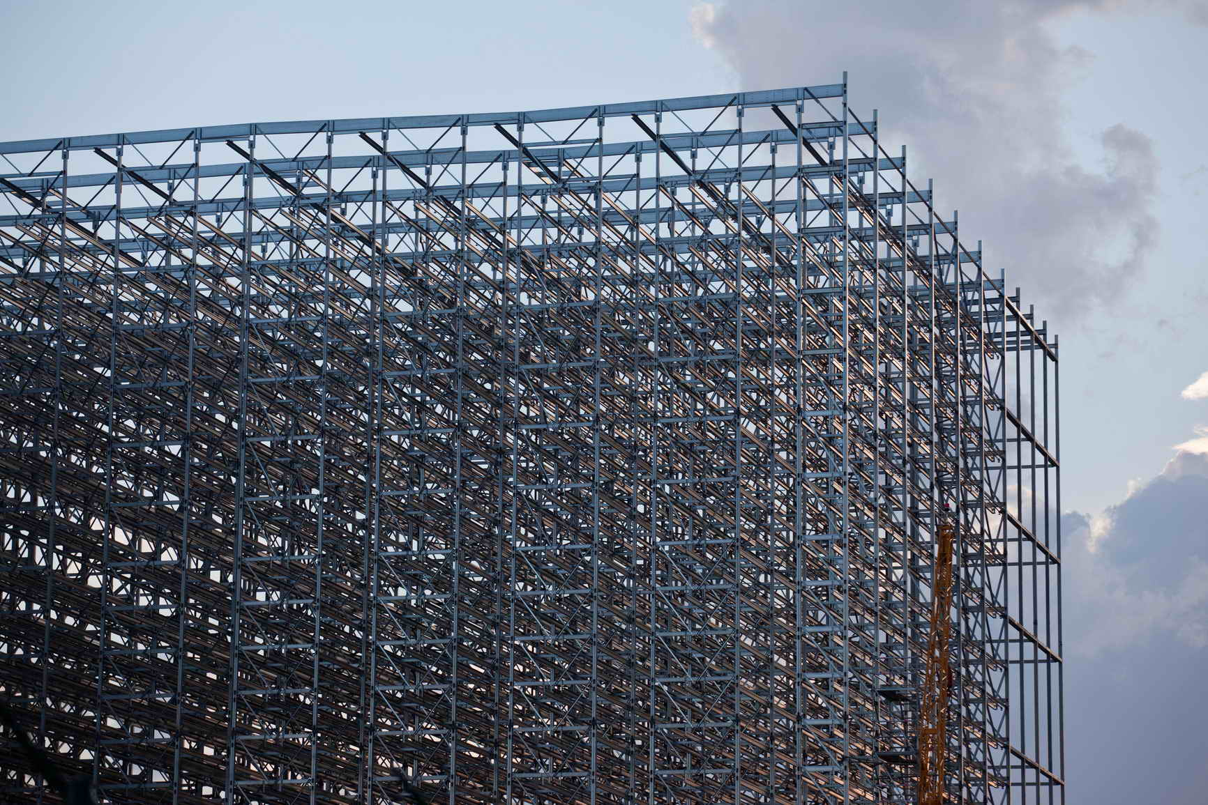 فناوری ملی مسکن.قاب سبک فلزی.L.M.F